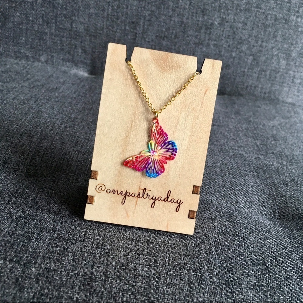 Butterfly Pendant Necklace Red Pink 18 Inches - Picture 4 of 17